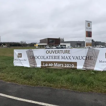 banderoles publicitaire à Saint‑Gervais‑la‑Forêt près de Blois dans le Loir-et-Cher 41